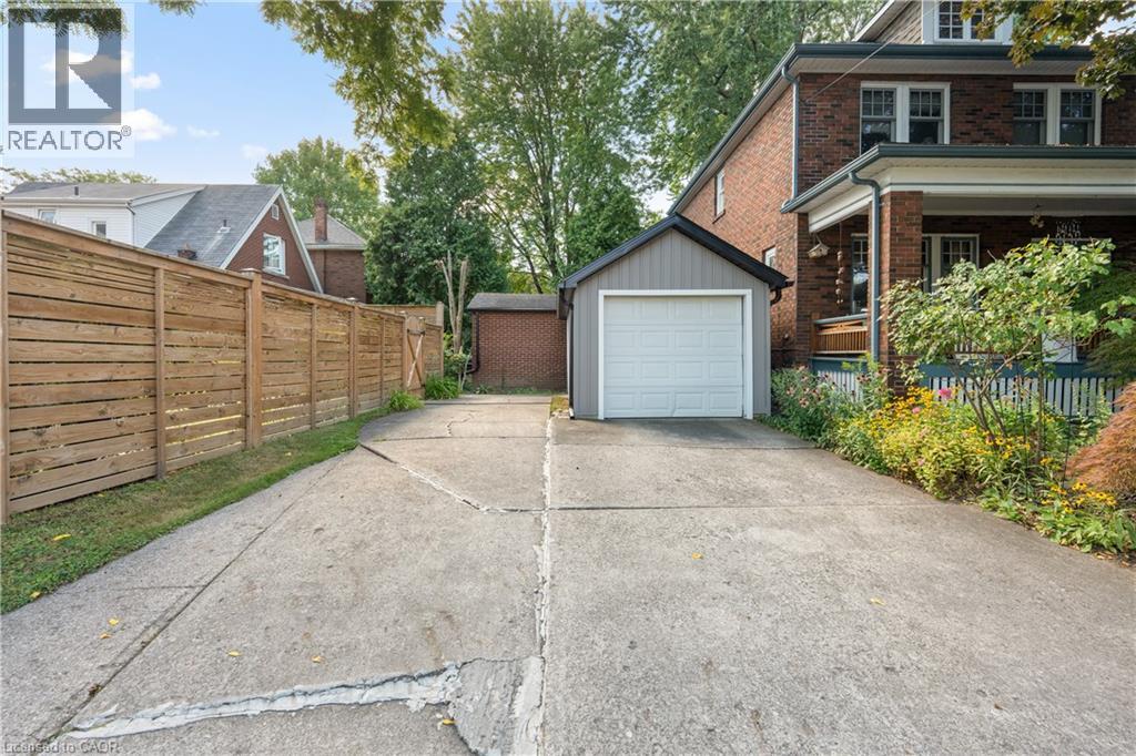 Photo 35 of 46 Newton Avenue, Hamilton ON