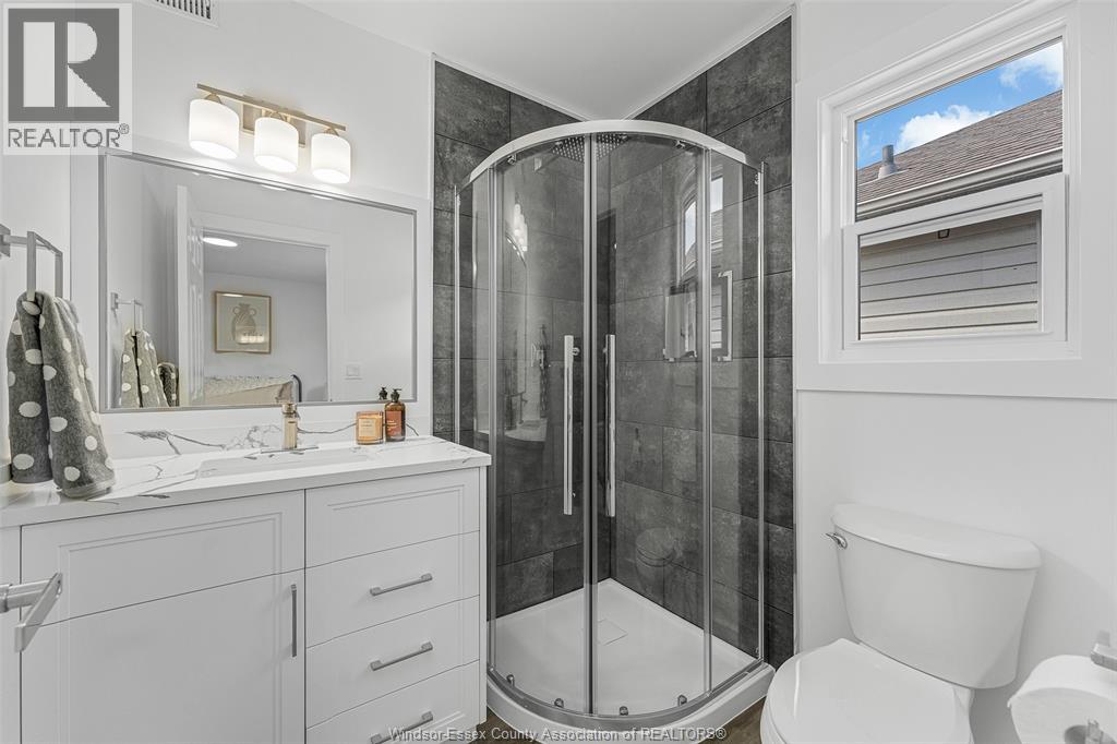 Photo 15 of 4881 Juliet Crescent, Windsor ON