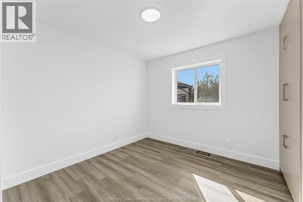 Photo 16 of 4881 Juliet Crescent, Windsor ON
