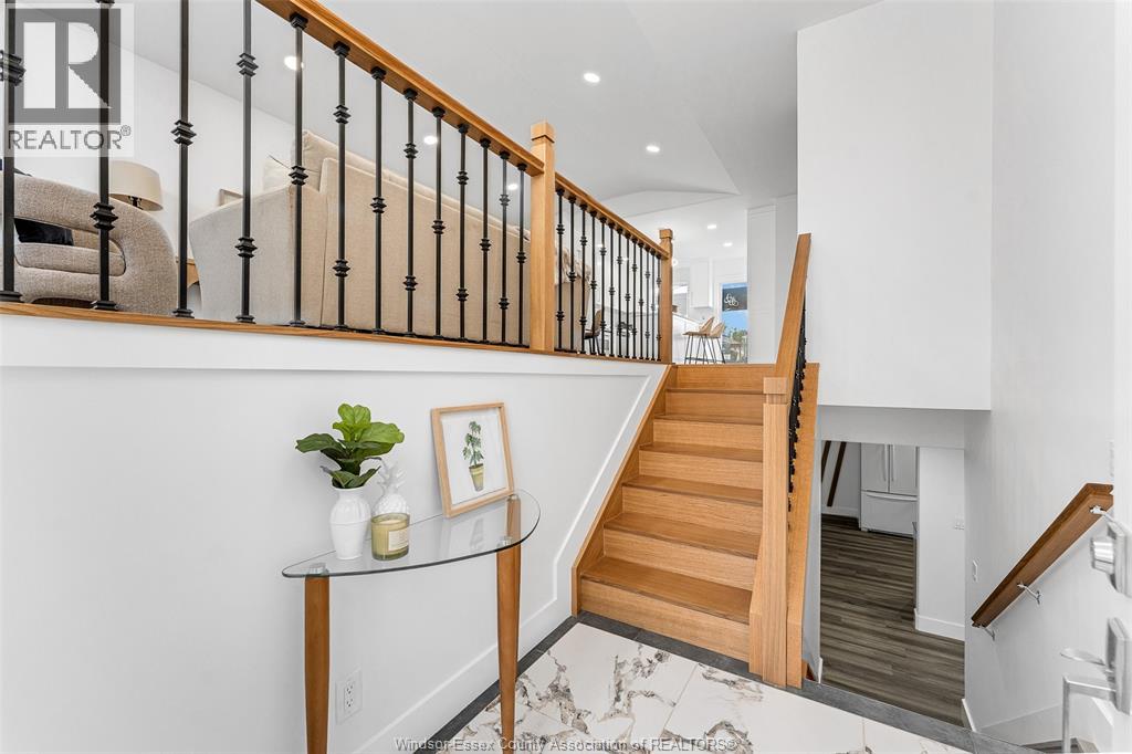 Photo 3 of 4881 Juliet Crescent, Windsor ON