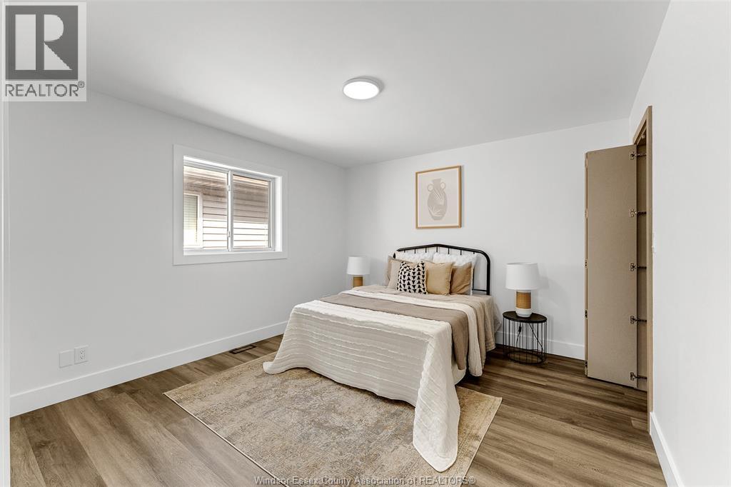 Photo 12 of 4881 Juliet Crescent, Windsor ON