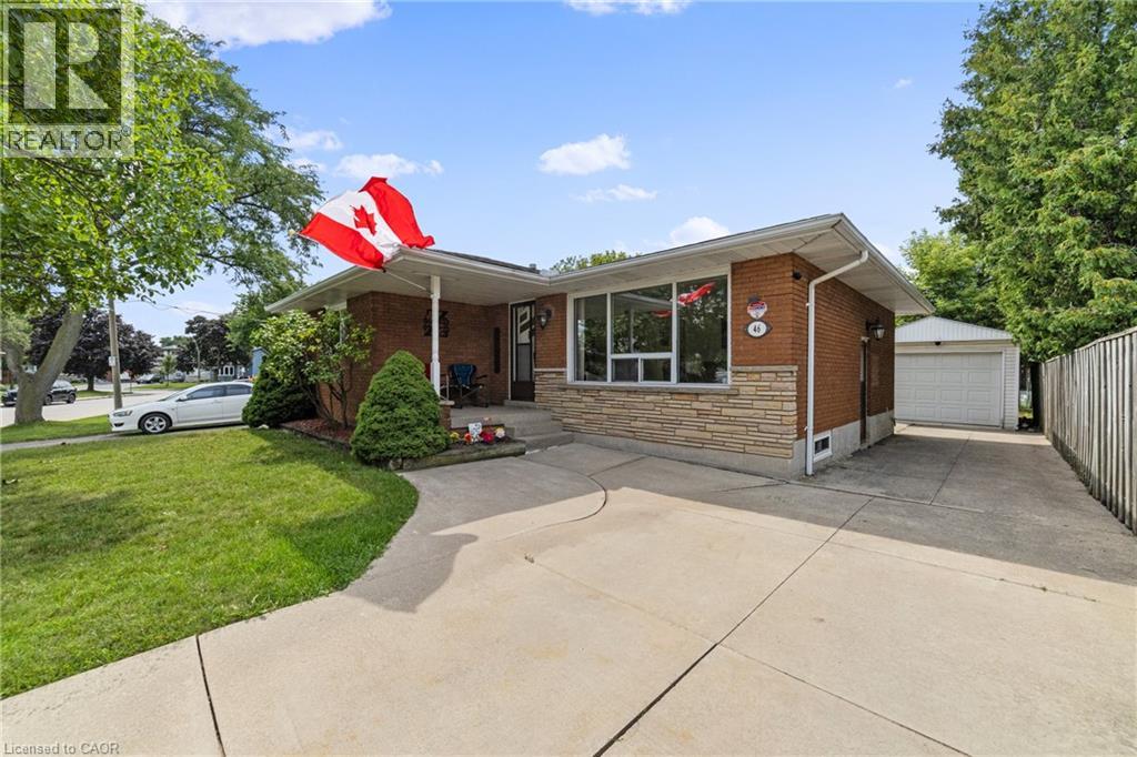 Photo 2 of 46 Bluebird Avenue, Hamilton ON