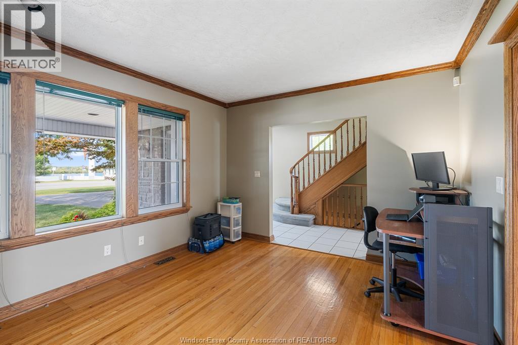 Photo 13 of 589 Front Street North, Amherstburg ON