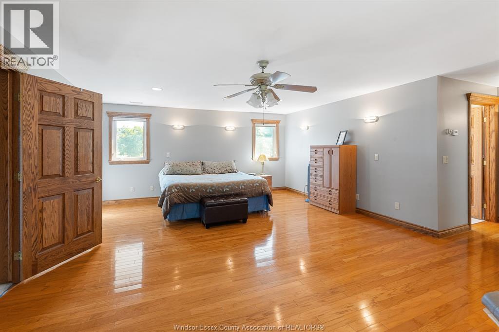 Photo 27 of 589 Front Street North, Amherstburg ON