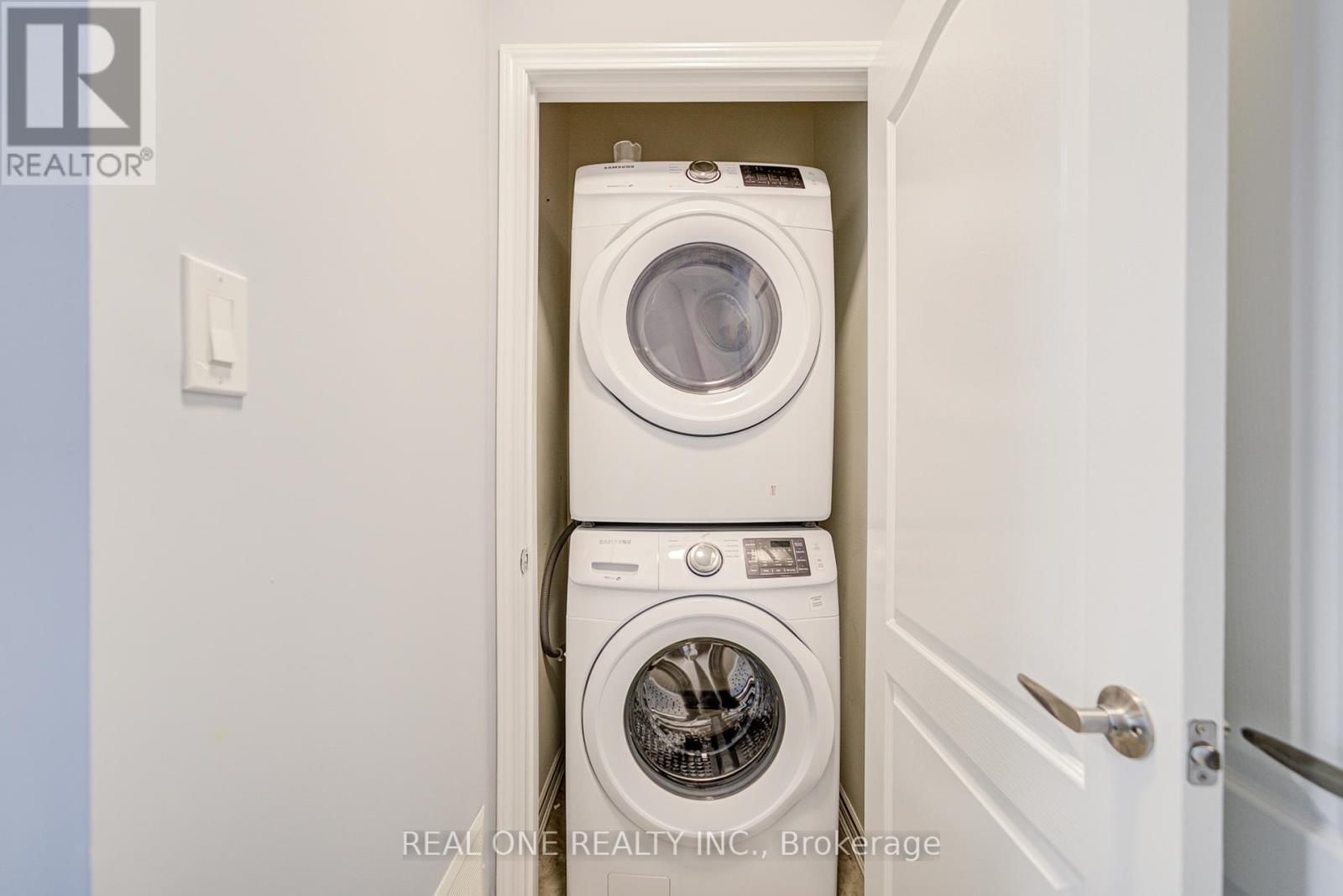 Photo 12 of 18 Thomas Swanson Street, Markham ON