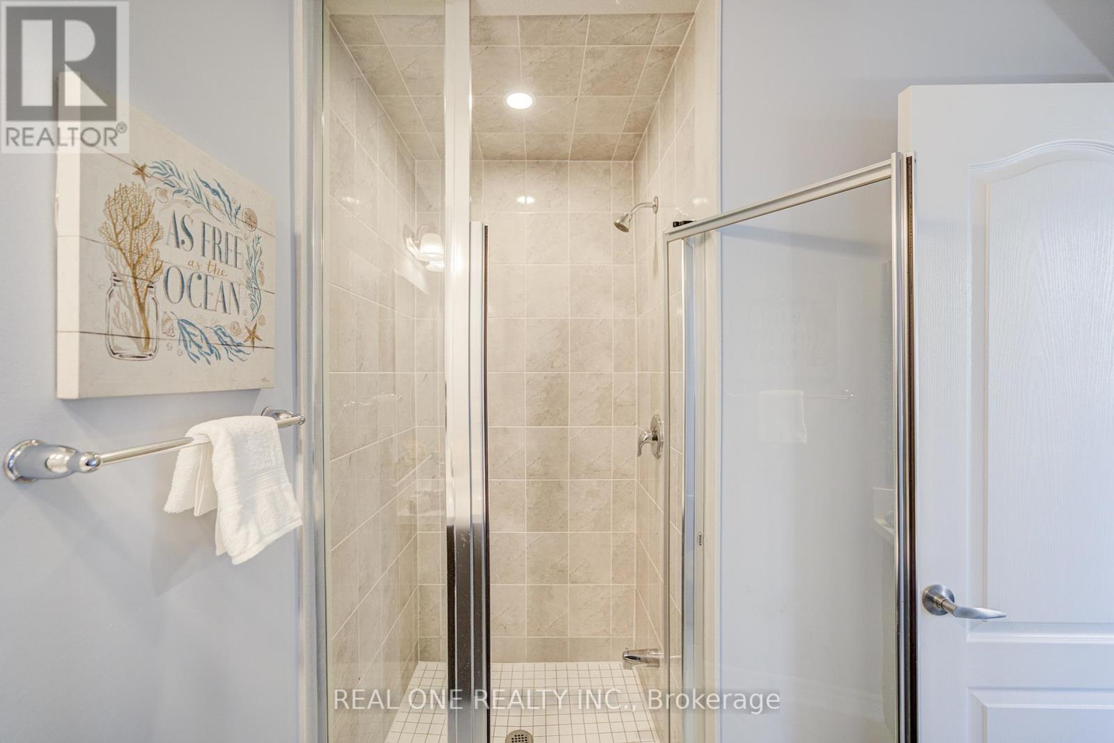 Photo 13 of 18 Thomas Swanson Street, Markham ON