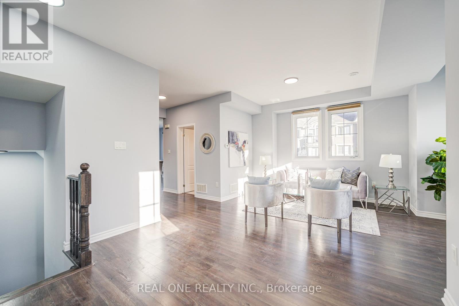 Photo 15 of 18 Thomas Swanson Street, Markham ON