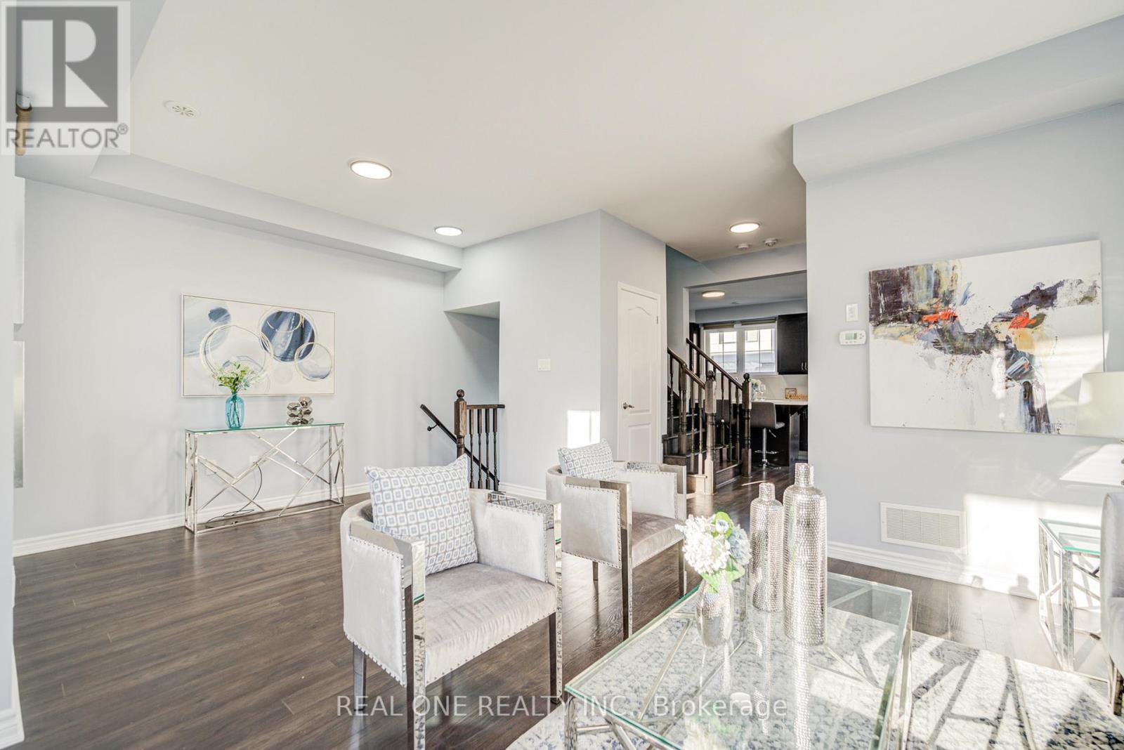 Photo 19 of 18 Thomas Swanson Street, Markham ON