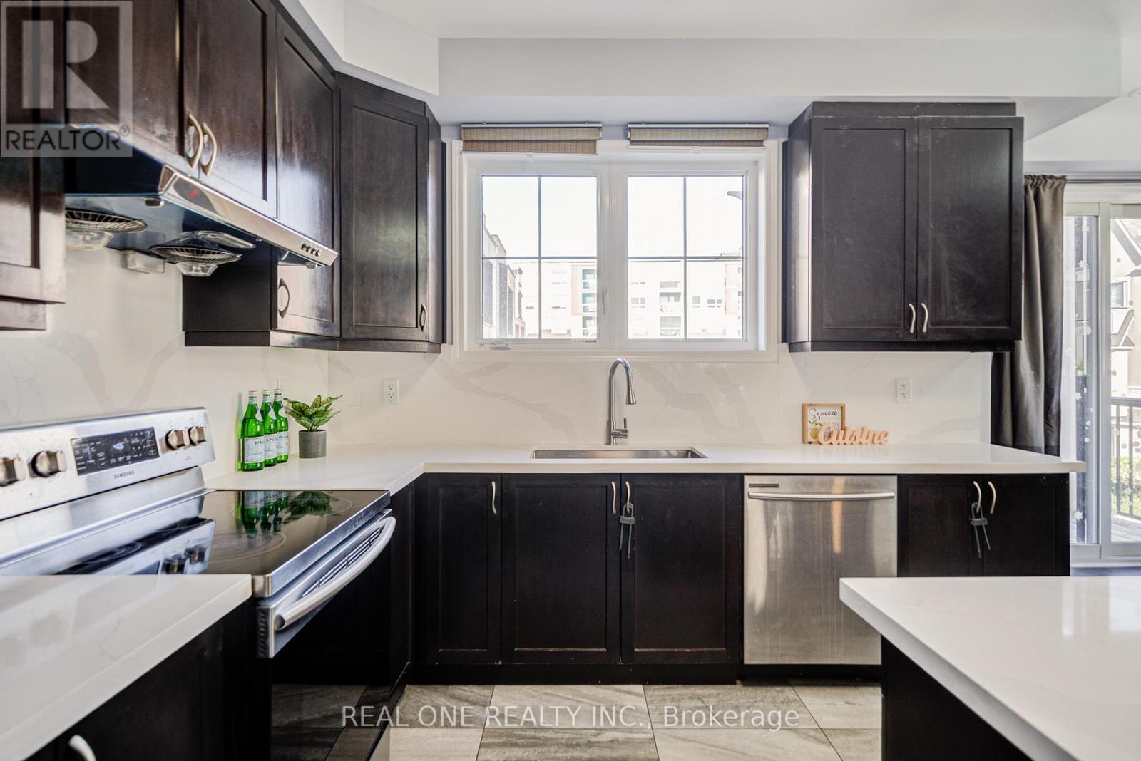 Photo 27 of 18 Thomas Swanson Street, Markham ON