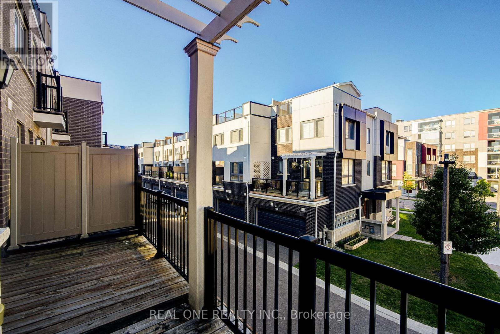 Photo 33 of 18 Thomas Swanson Street, Markham ON