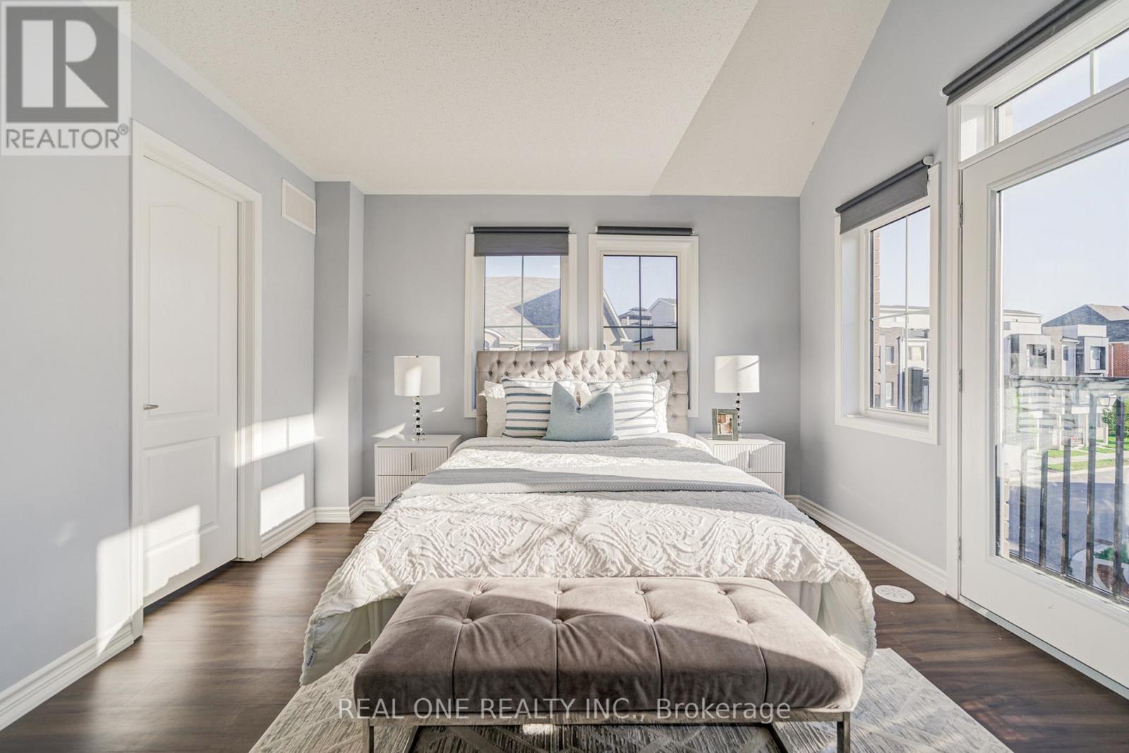 Photo 36 of 18 Thomas Swanson Street, Markham ON