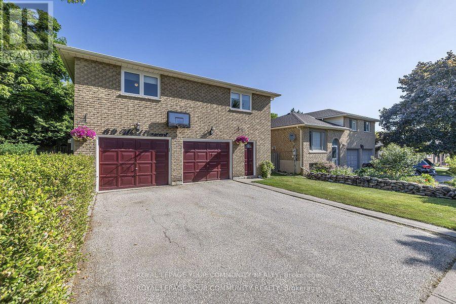 Photo 7 of 69 Wood Crescent, Bradford West Gwillimbury ON