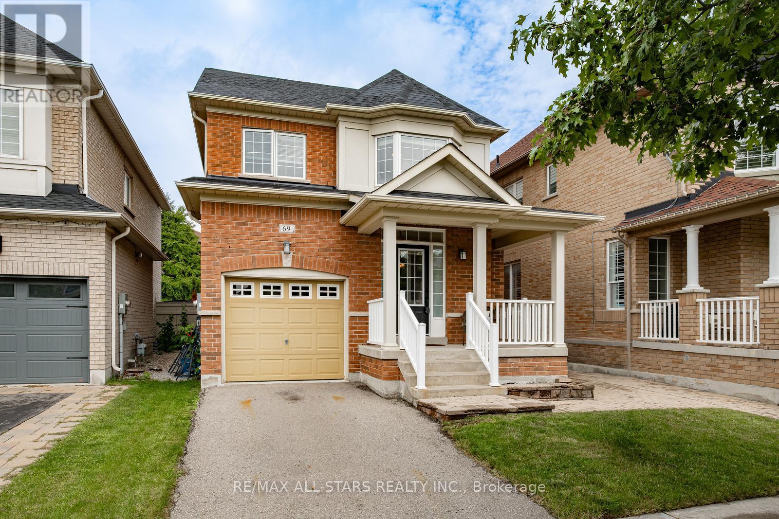 Photo 1 of 69 Mantle Avenue, Whitchurchstouffville ON