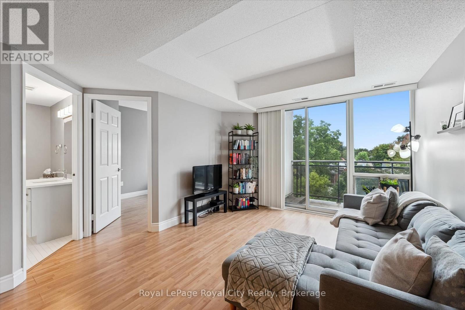 Photo 4 of 403 105 Bagot Street, Guelph ON