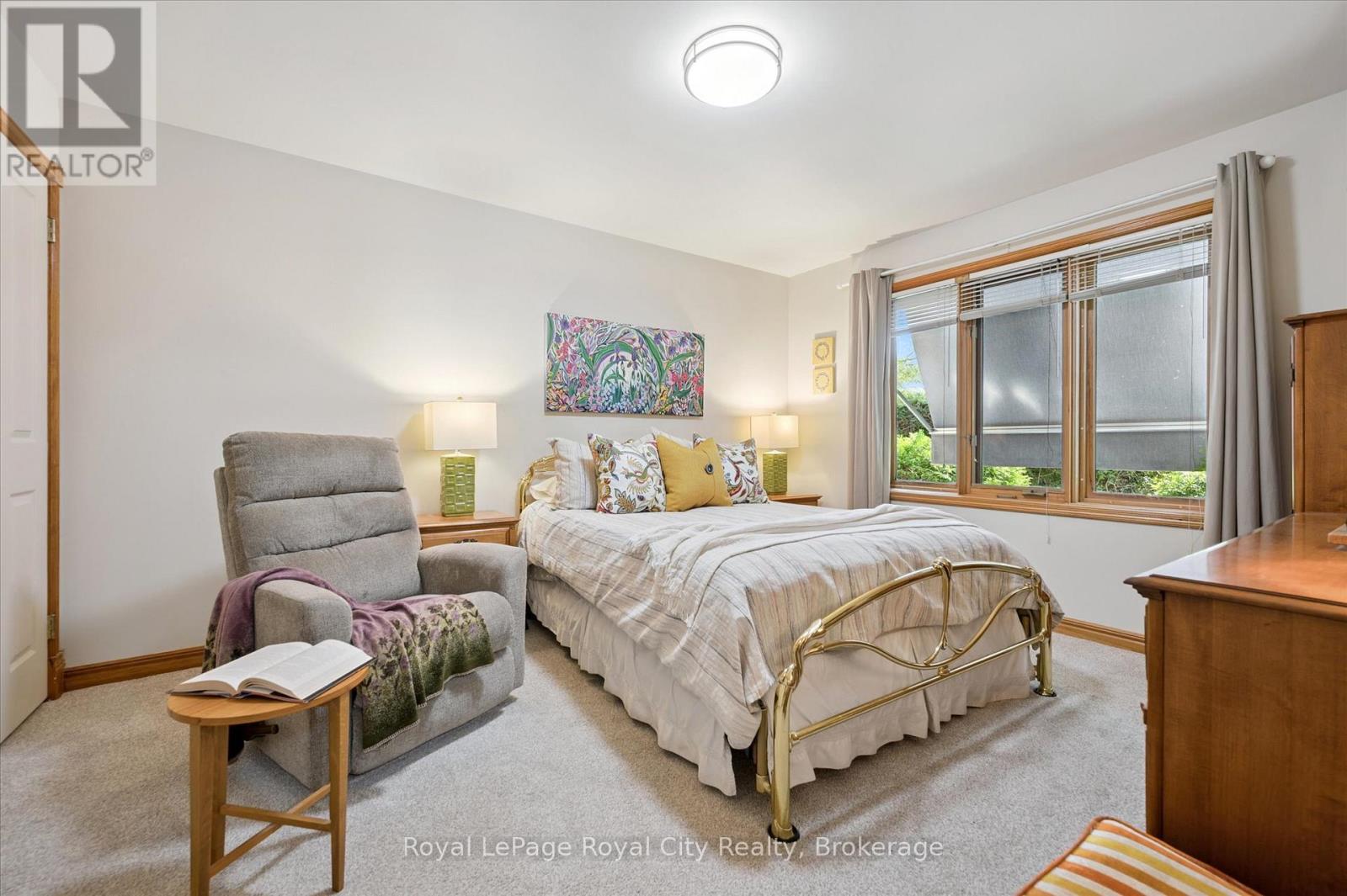 Photo 22 of 11 Keating Drive, Centre Wellington ON