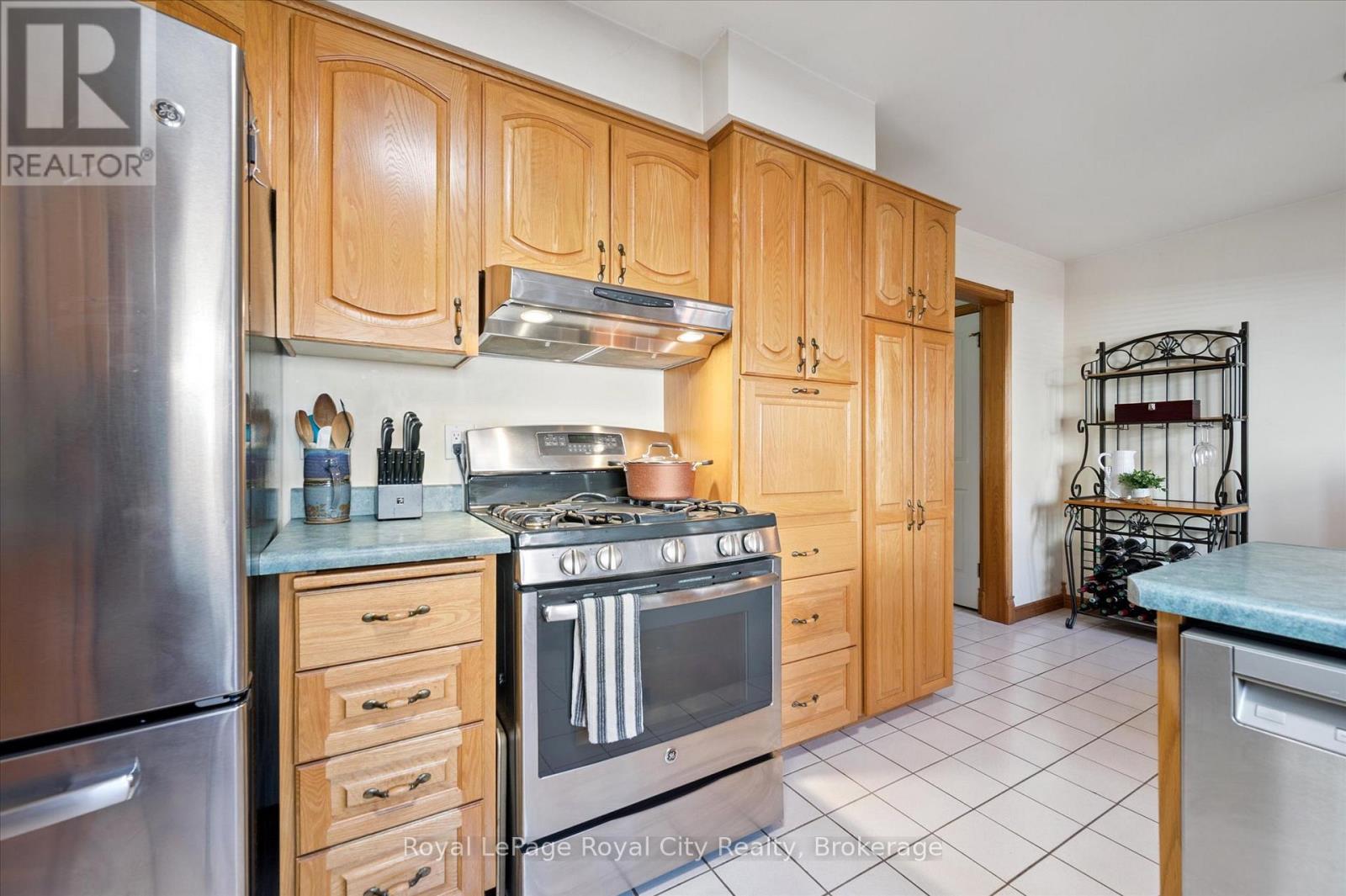 Photo 9 of 11 Keating Drive, Centre Wellington ON