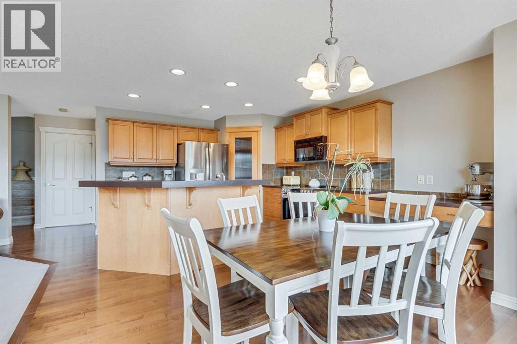 Single Family House for Sale in  Covehaven Terrace NE Coventry Hills Calgary 