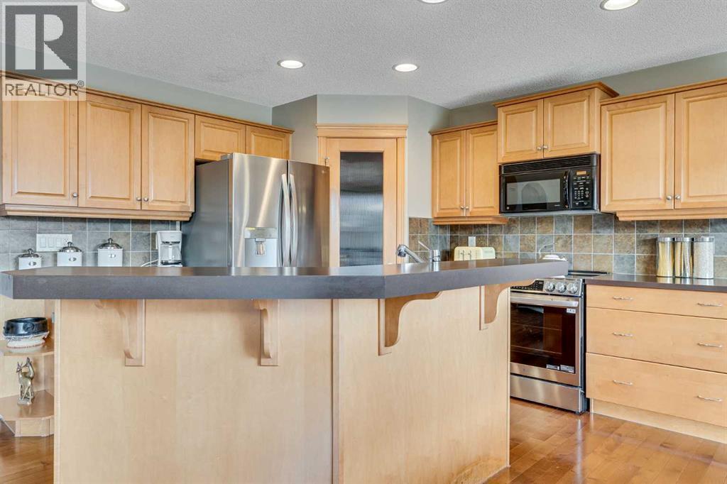 Single Family House for Sale in  Covehaven Terrace NE Coventry Hills Calgary 