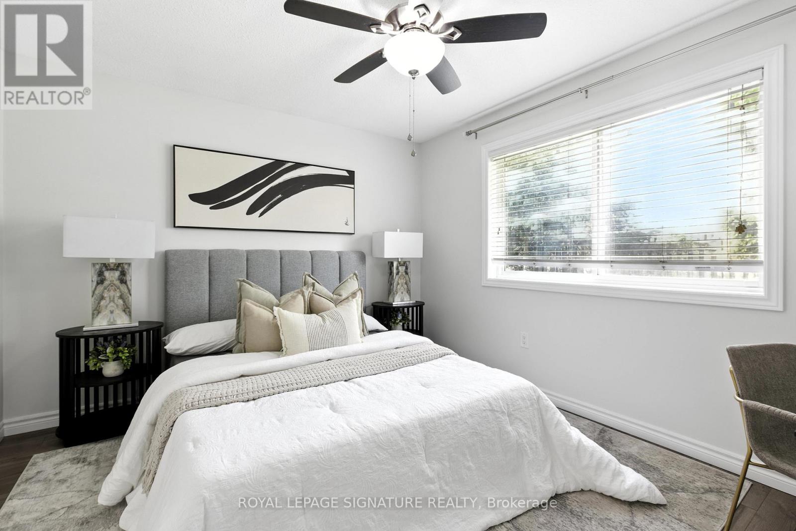 Photo 12 of Main 20 Pacific Avenue, Barrie ON