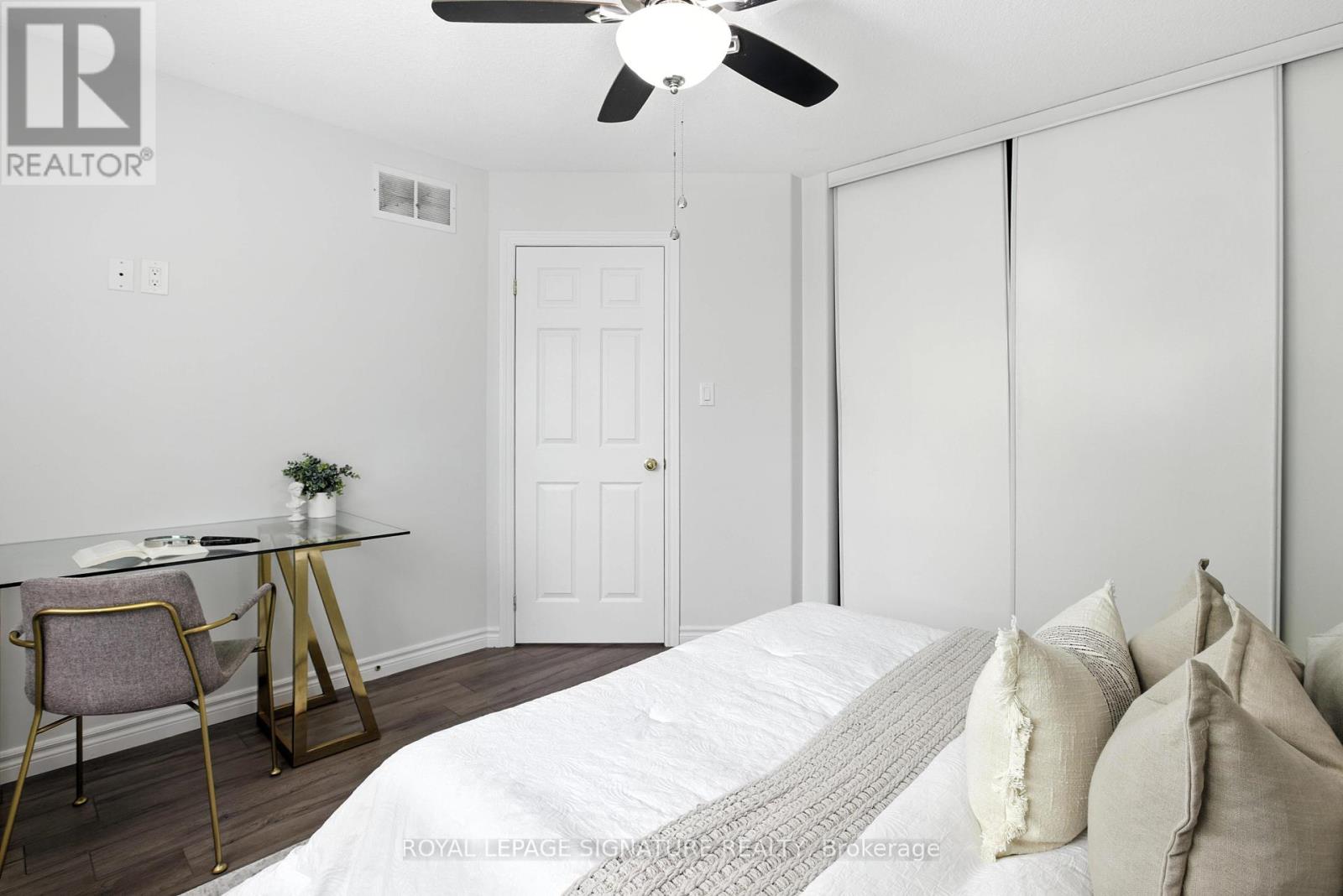 Photo 13 of Main 20 Pacific Avenue, Barrie ON