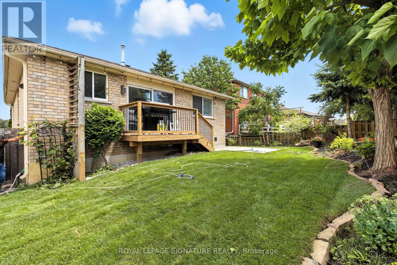 Photo 25 of Main 20 Pacific Avenue, Barrie ON