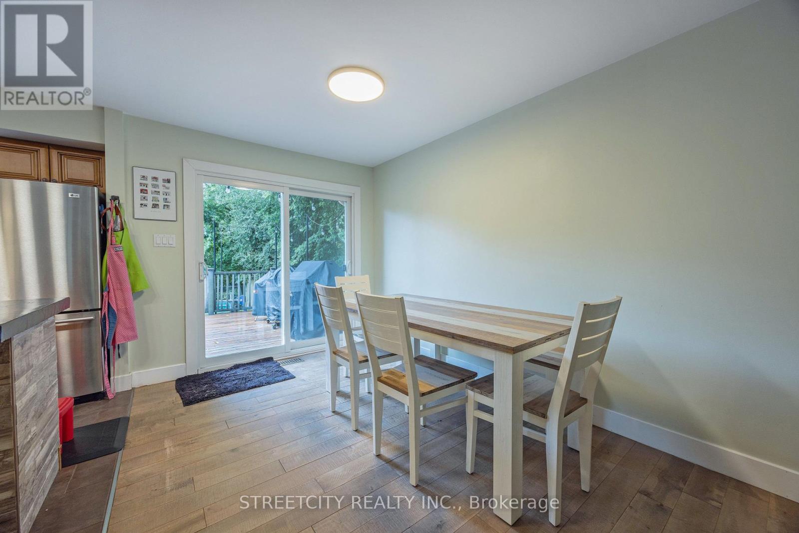 Photo 14 of 747 Westbury Crescent, London South ON