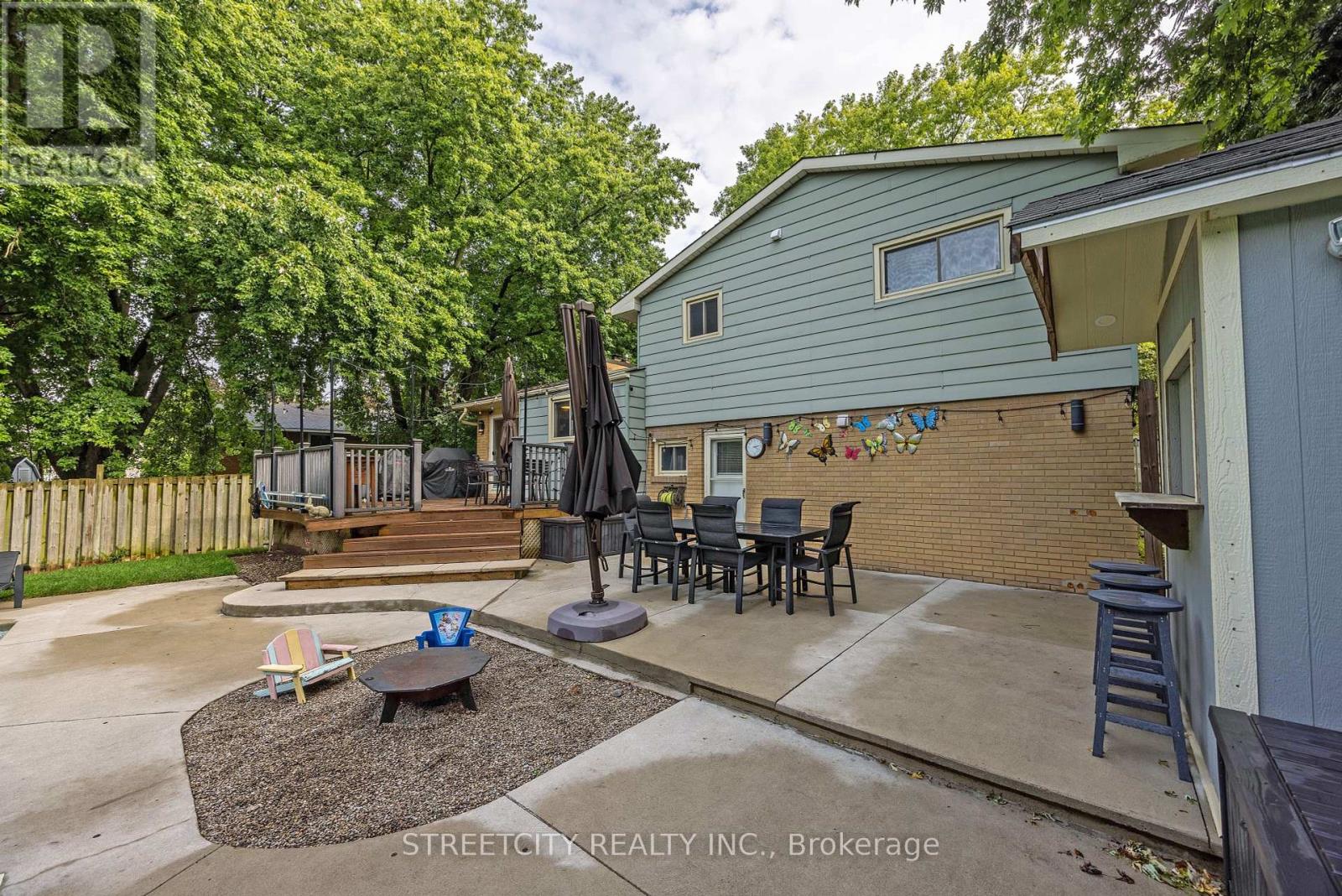 Photo 38 of 747 Westbury Crescent, London South ON