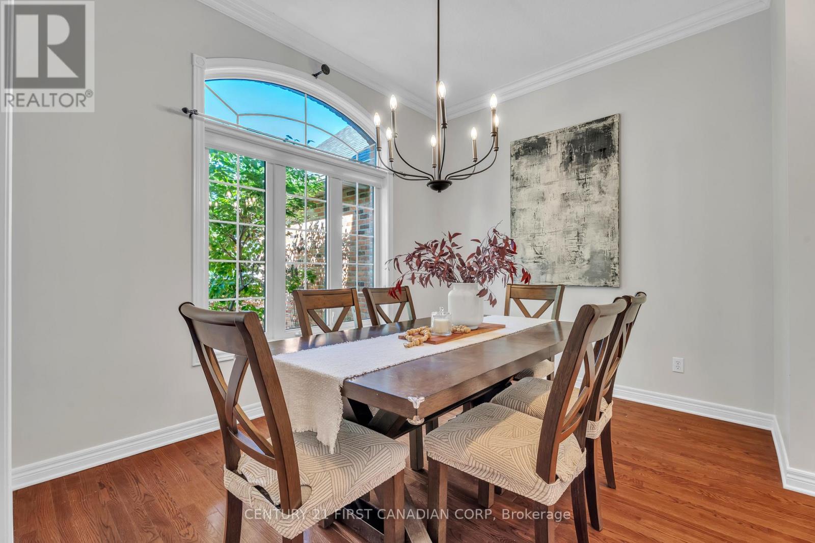 Photo 10 of 129 Chambers Avenue, London North ON