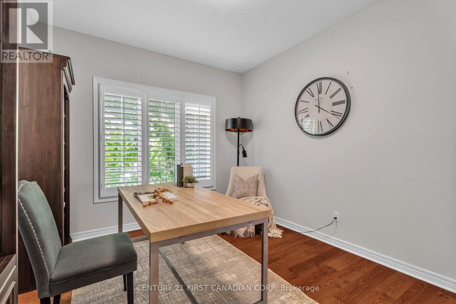 Photo 16 of 129 Chambers Avenue, London North ON