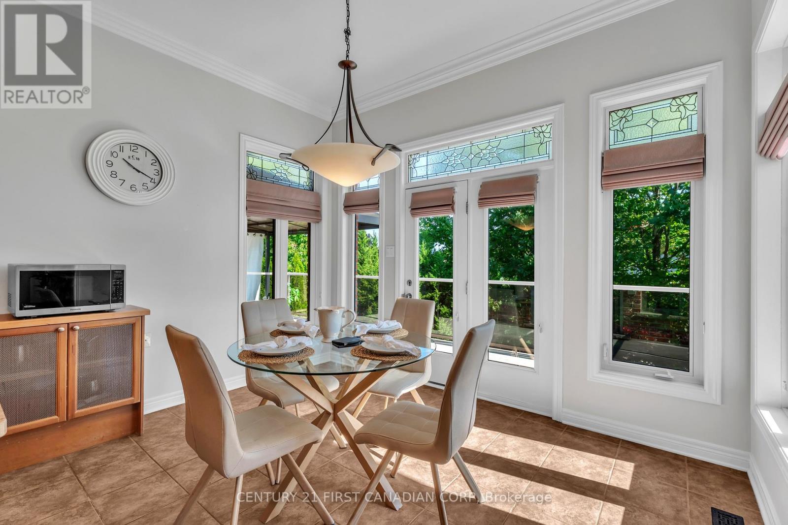 Photo 25 of 129 Chambers Avenue, London North ON