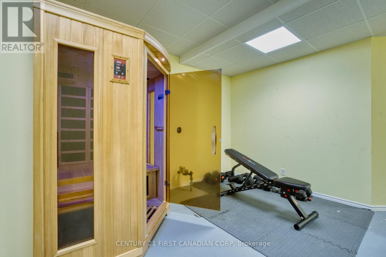 Photo 37 of 129 Chambers Avenue, London North ON