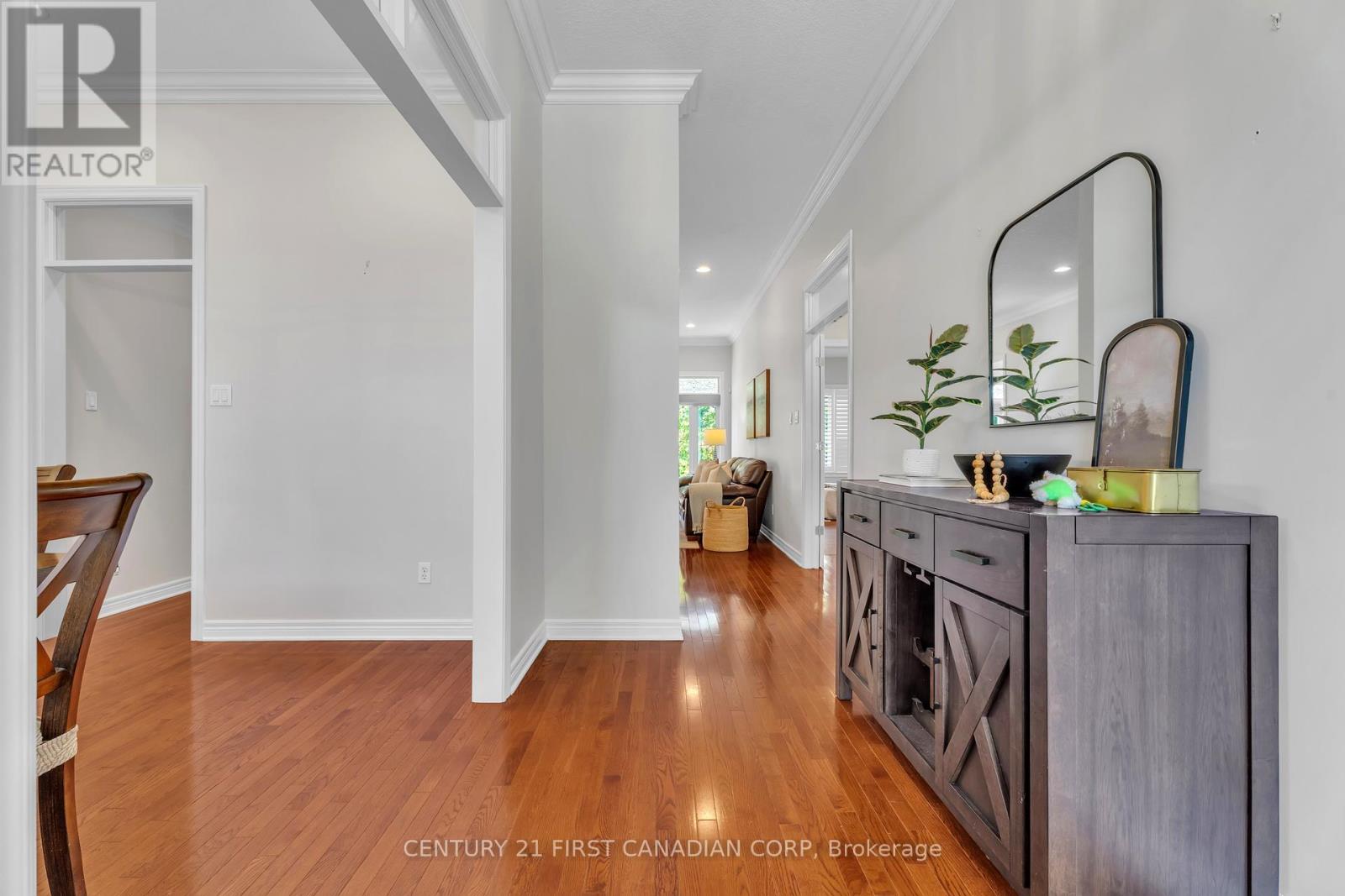 Photo 8 of 129 Chambers Avenue, London North ON