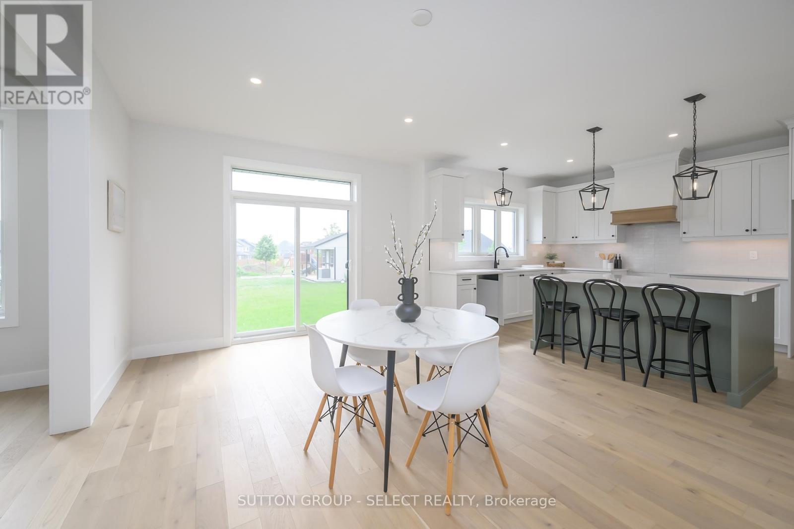 Photo 13 of 138 Harvest Lane, Thames Centre ON