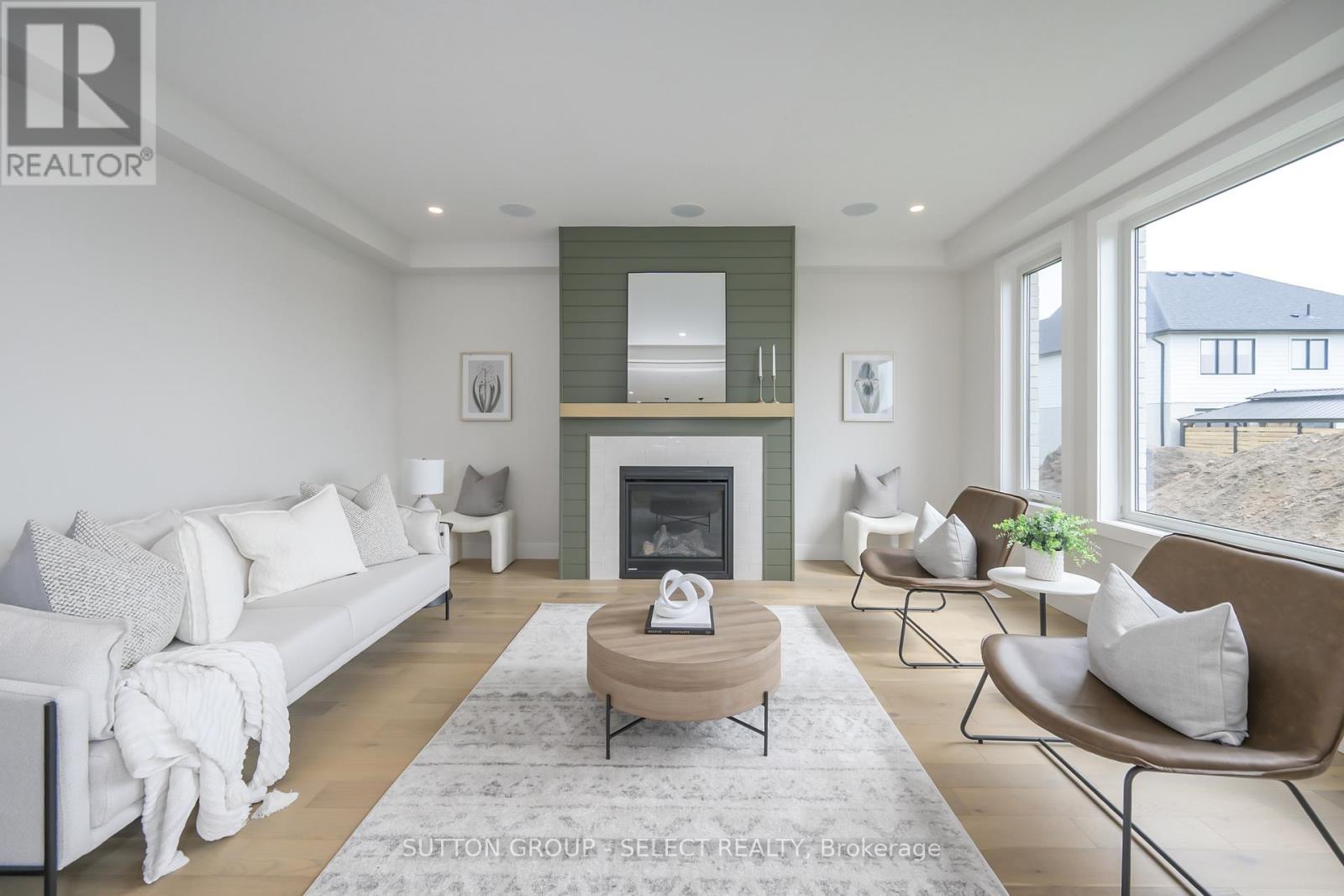 Photo 15 of 138 Harvest Lane, Thames Centre ON