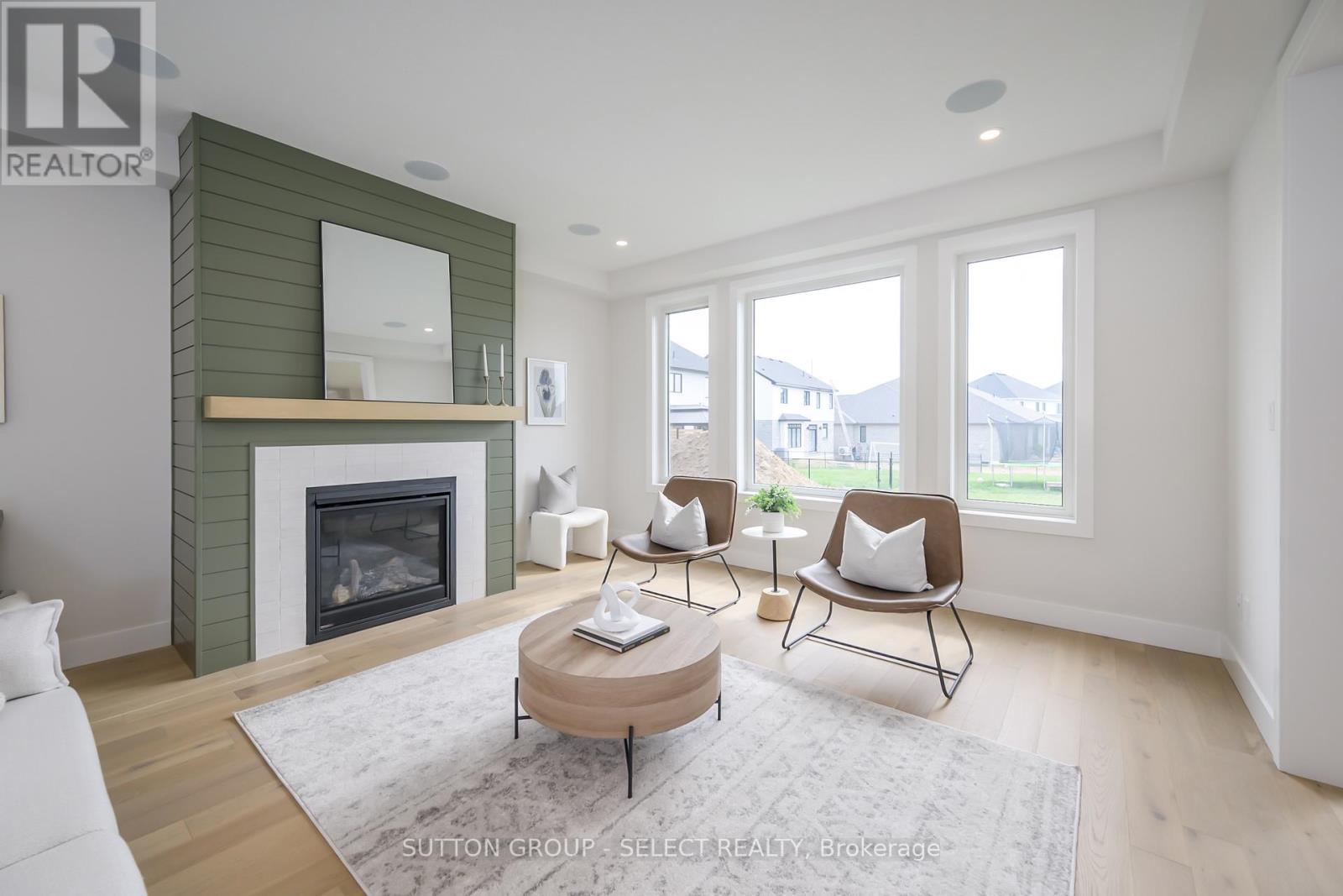 Photo 16 of 138 Harvest Lane, Thames Centre ON
