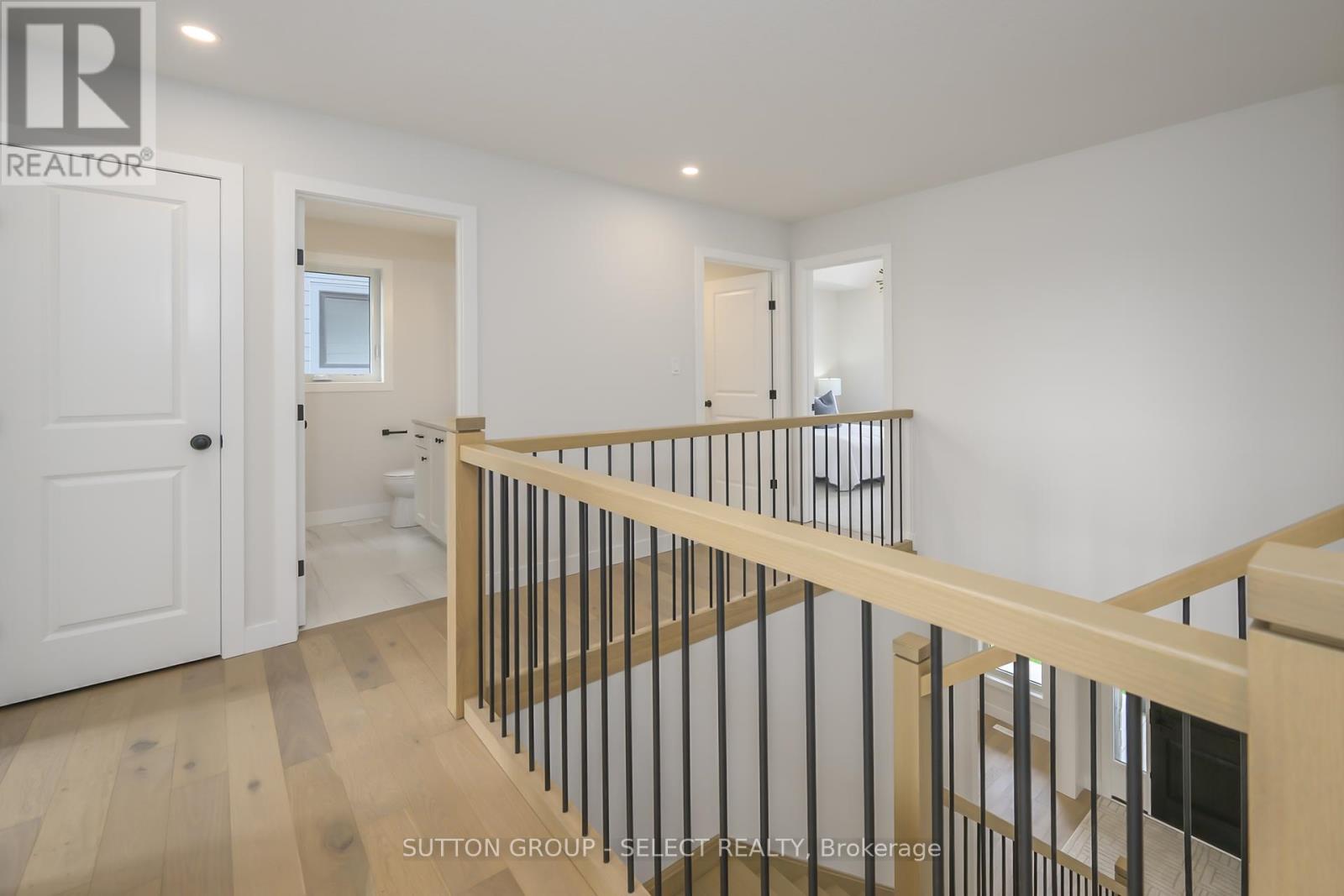 Photo 20 of 138 Harvest Lane, Thames Centre ON