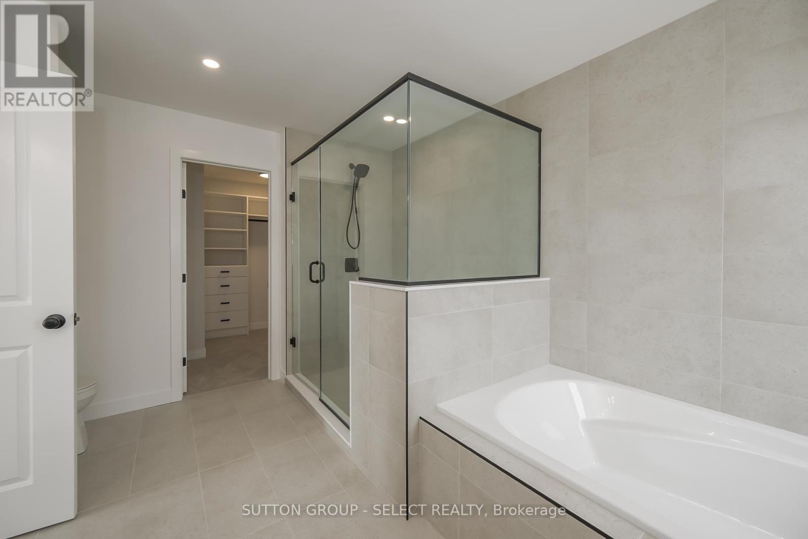 Photo 25 of 138 Harvest Lane, Thames Centre ON