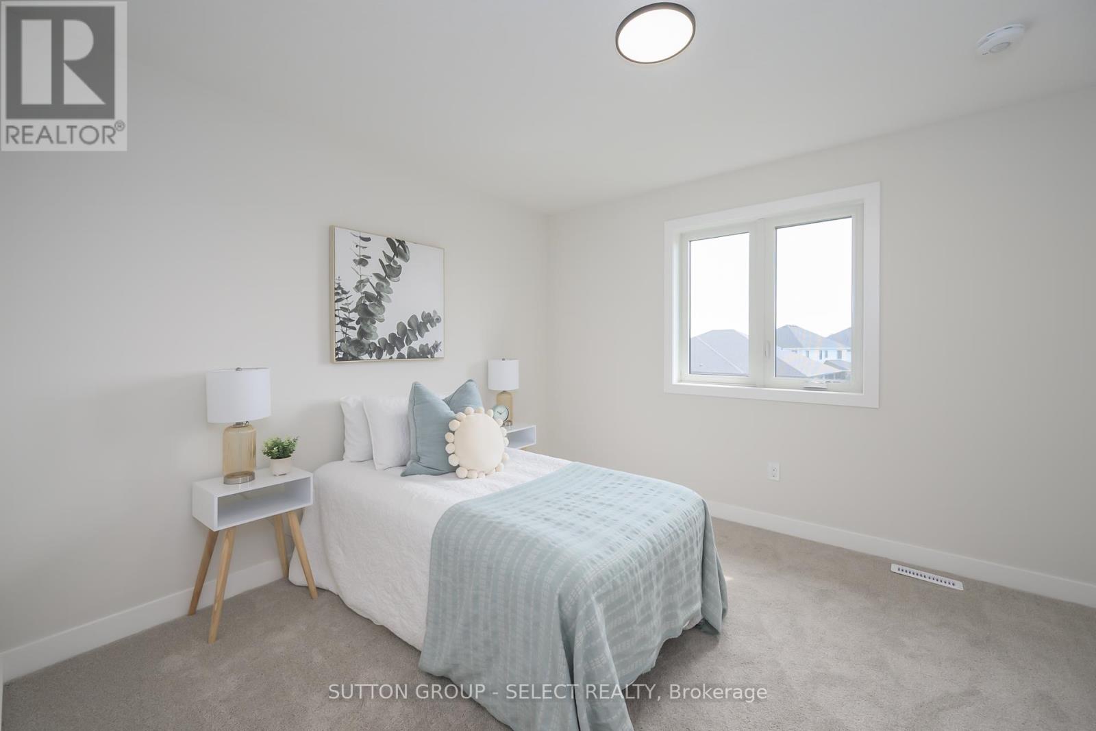 Photo 27 of 138 Harvest Lane, Thames Centre ON