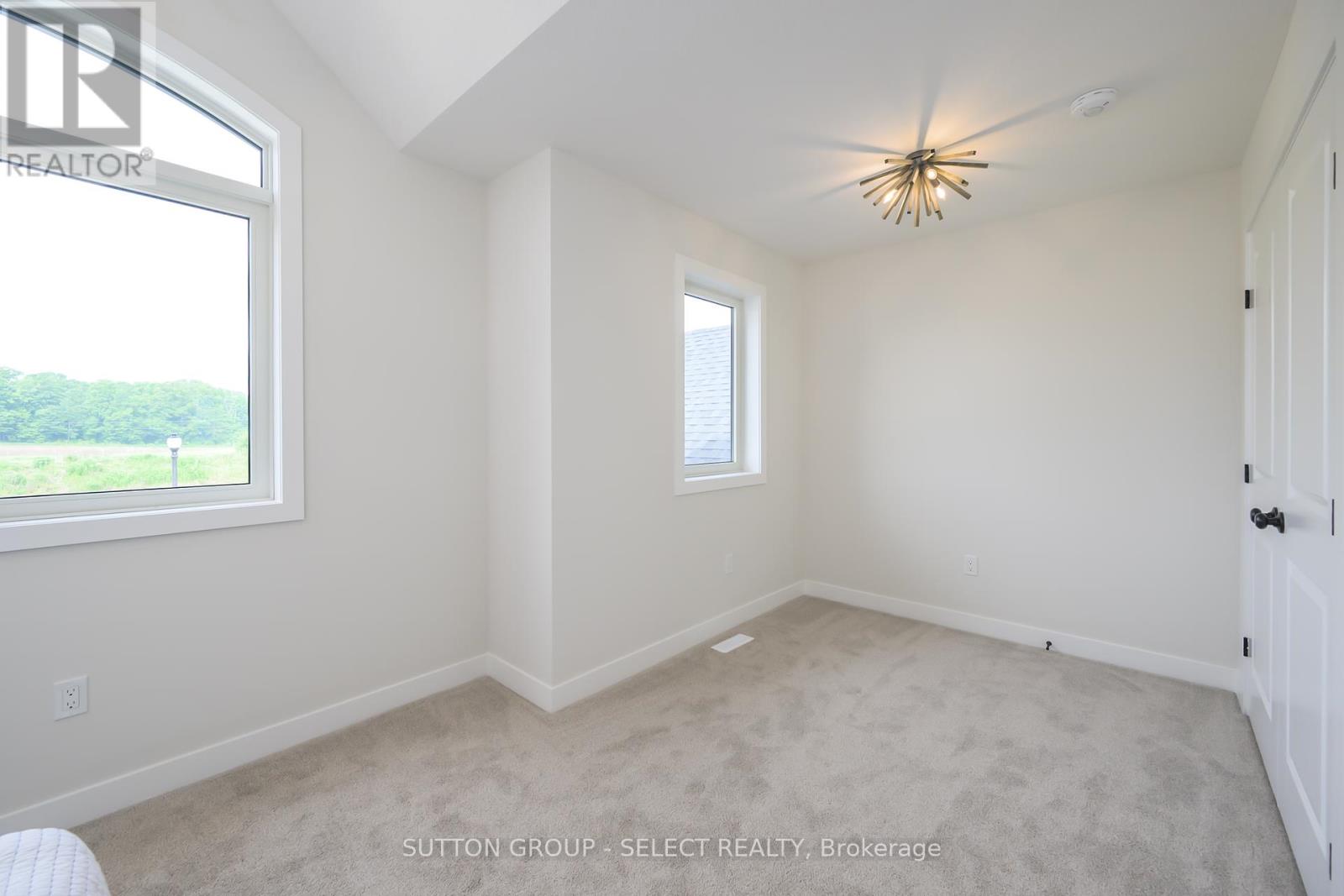 Photo 30 of 138 Harvest Lane, Thames Centre ON