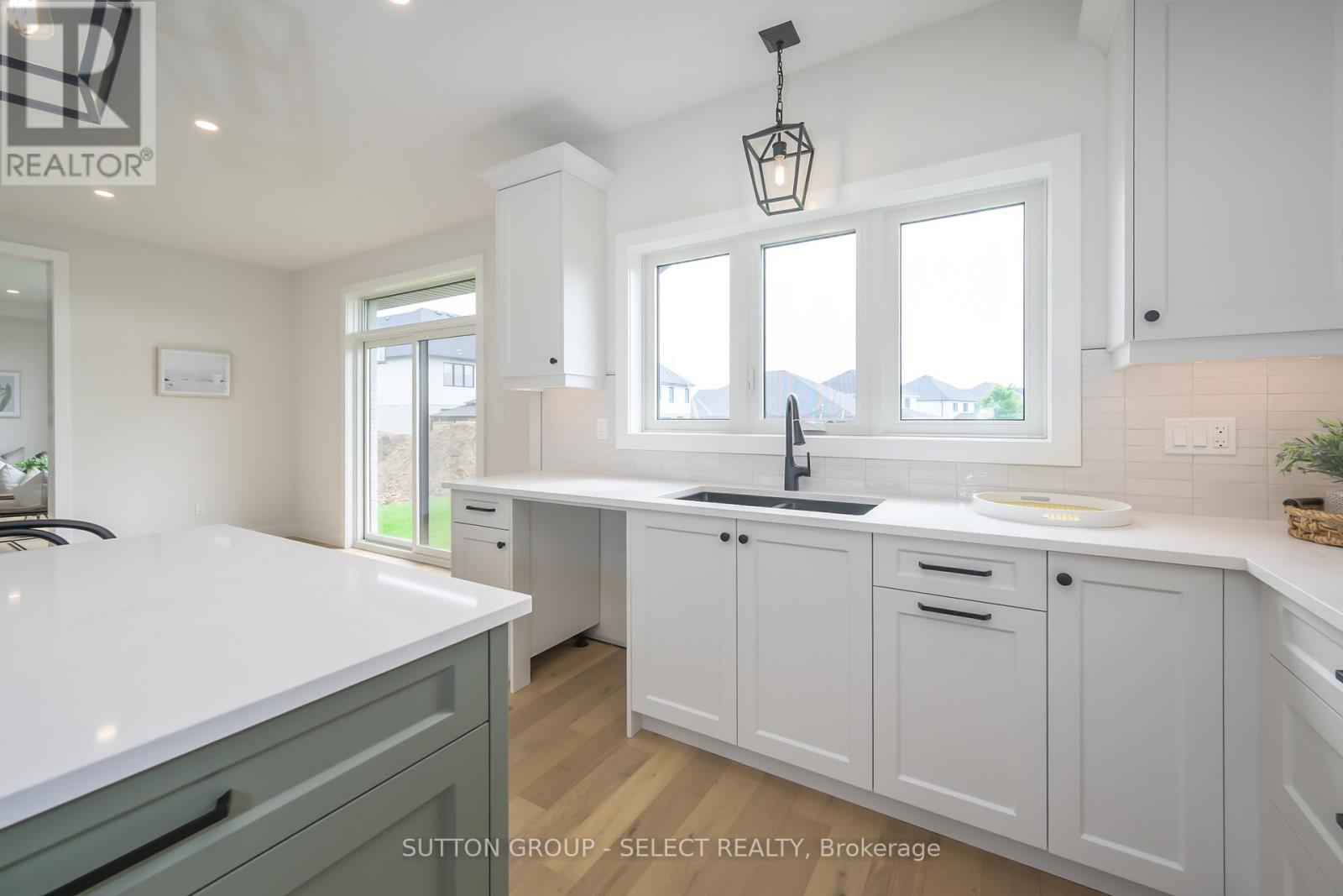 Photo 7 of 138 Harvest Lane, Thames Centre ON