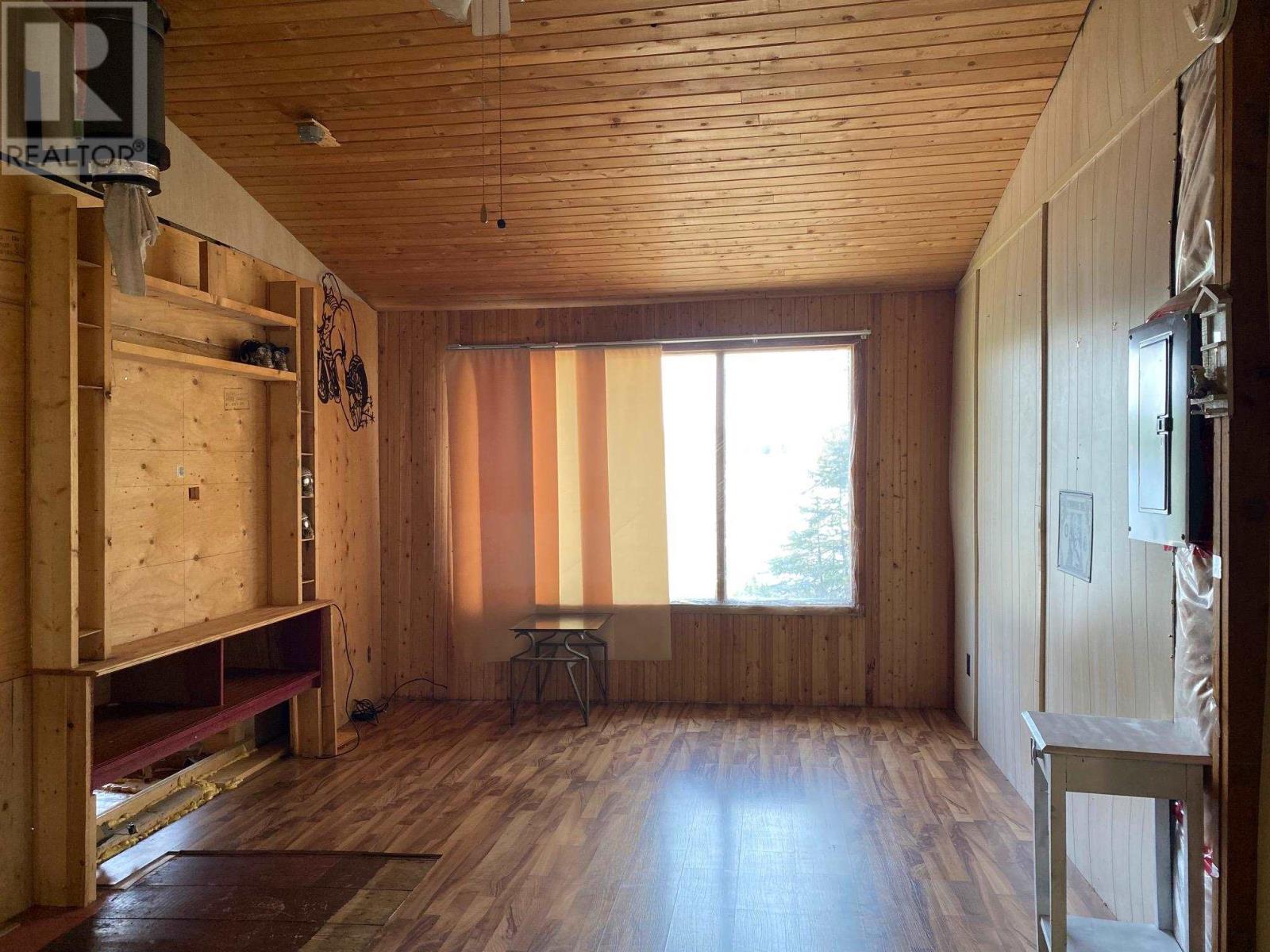 Photo 6 of 64 Sunrise Ln, Schreiber ON