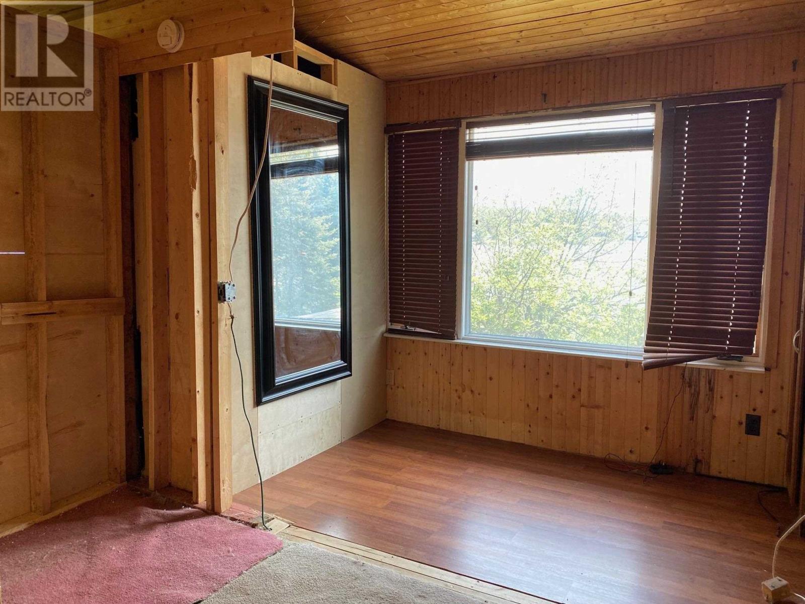 Photo 9 of 64 Sunrise Ln, Schreiber ON