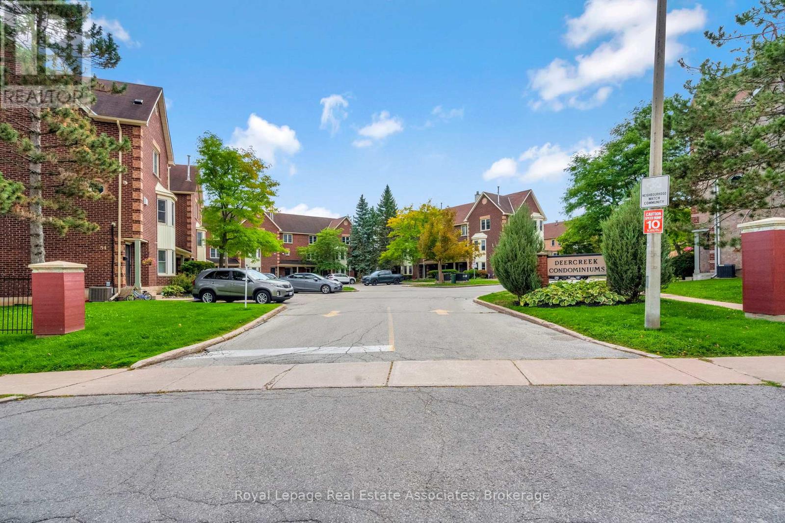 Photo 2 of 2 119 Dambrosio Drive, Barrie ON