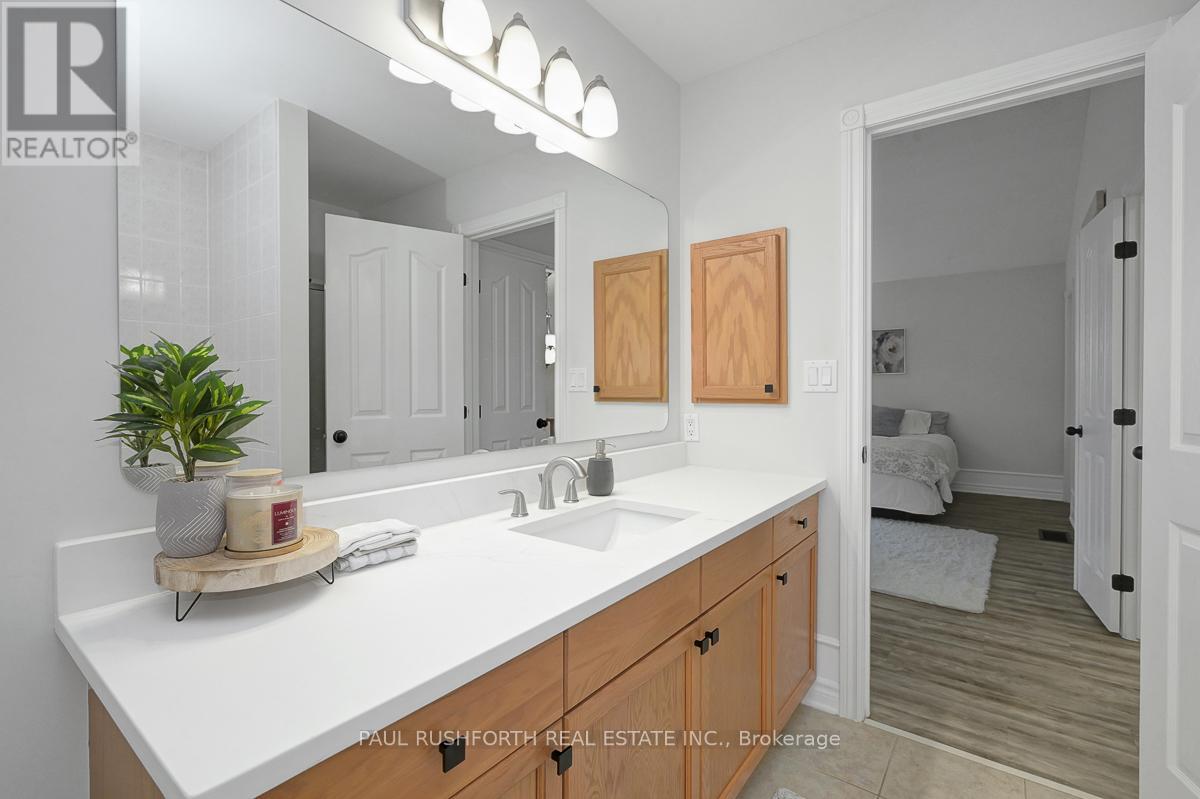 Photo 33 of 65 Polo Lane, Ottawa ON