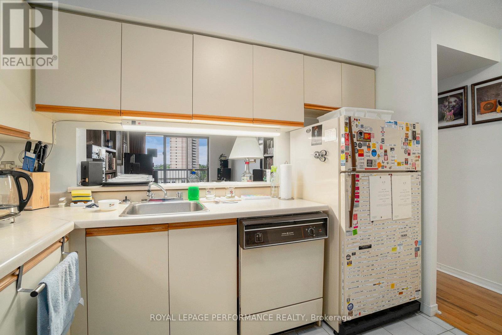Photo 8 of 502 1180 Ohio Street, Ottawa ON
