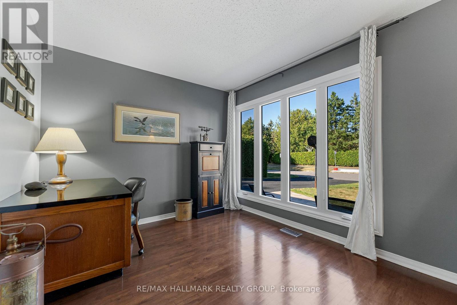 Photo 12 of 87 Leacock Drive, Ottawa ON