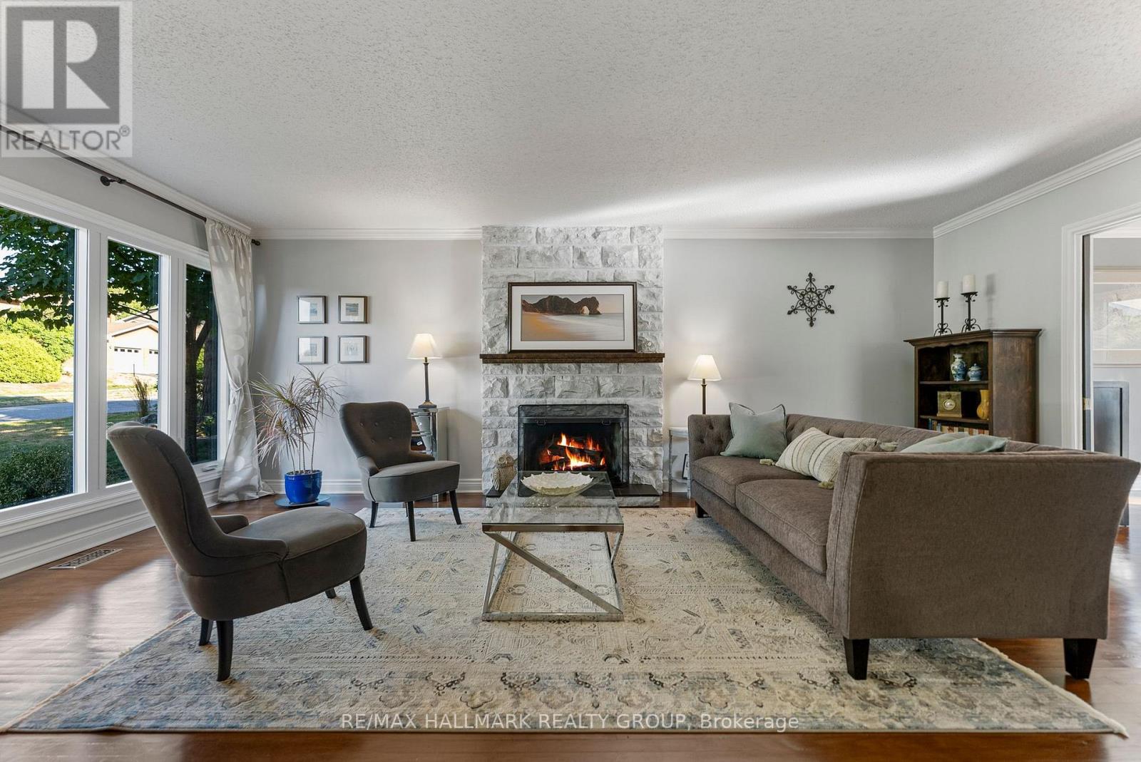 Photo 13 of 87 Leacock Drive, Ottawa ON
