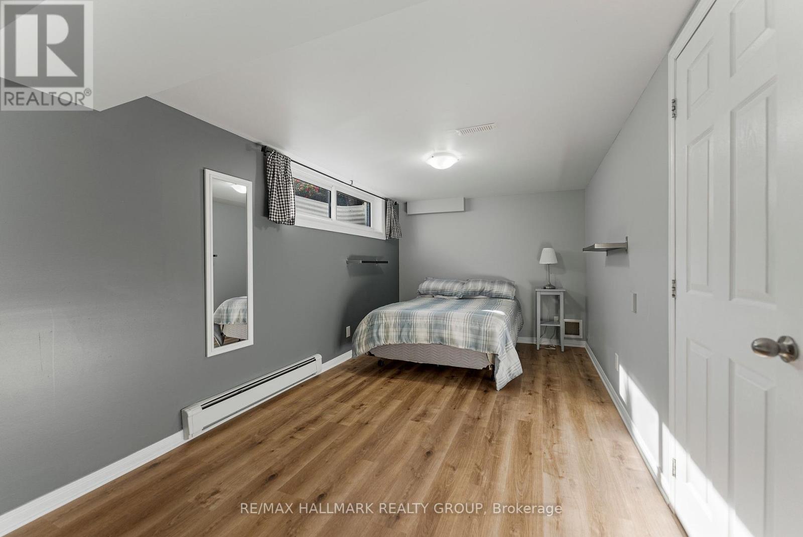 Photo 40 of 87 Leacock Drive, Ottawa ON