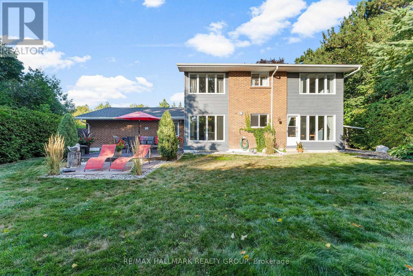 Photo 46 of 87 Leacock Drive, Ottawa ON