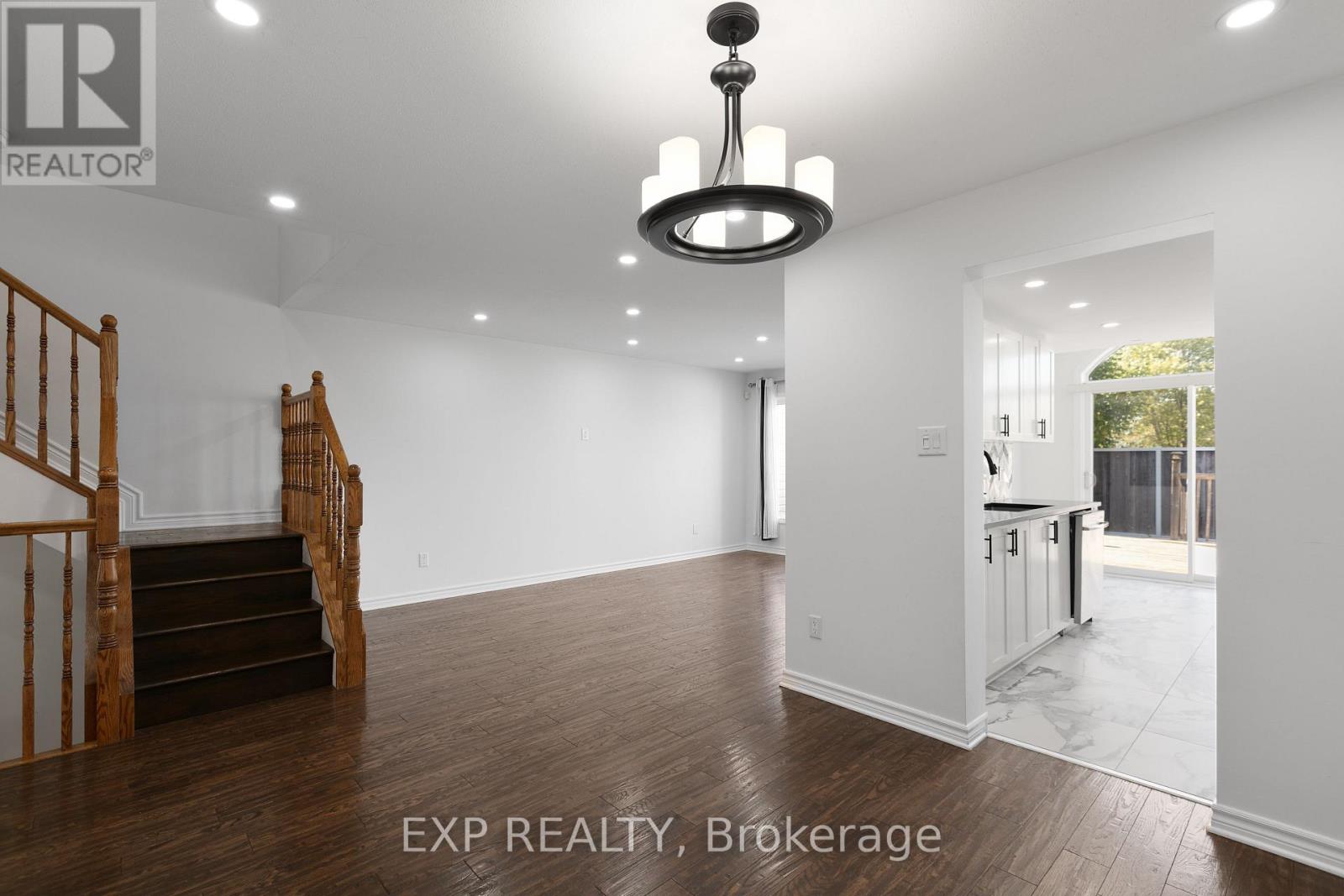 Photo 10 of 227 Monaco Place, Ottawa ON